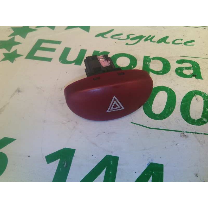 Recambio de warning para peugeot 206 berlina 1.4 hdi referencia OEM IAM 9643213777  