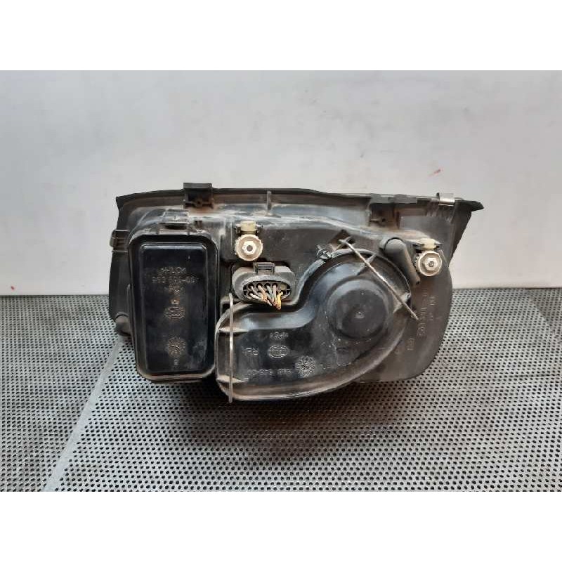 Recambio de faro derecho para volkswagen bora berlina (1j2) trendline referencia OEM IAM 3