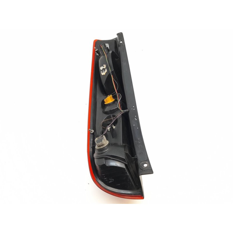 Recambio de piloto trasero derecho para ford fiesta (cbk) futura referencia OEM IAM - Blanco 2