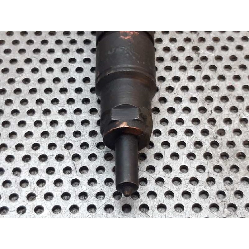Recambio de inyector para renault megane i berlina hatchback (ba0) 1.9 dti diesel cat referencia OEM IAM 0432193611 BOSCH 770011 3