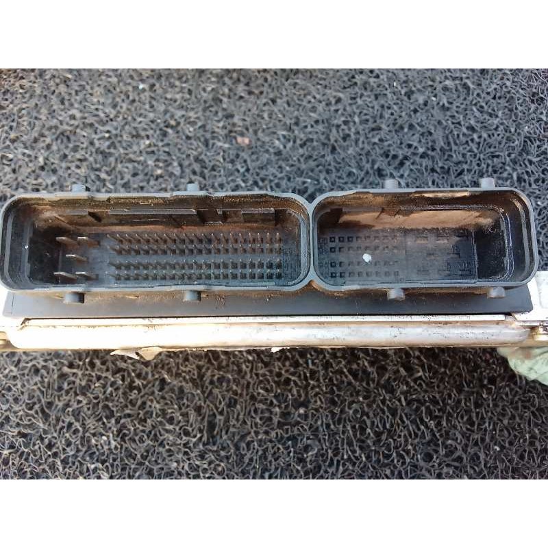 Recambio de centralita motor uce para kia carens 1.6 lx referencia OEM IAM 0261207825 2X406 391102X406 2