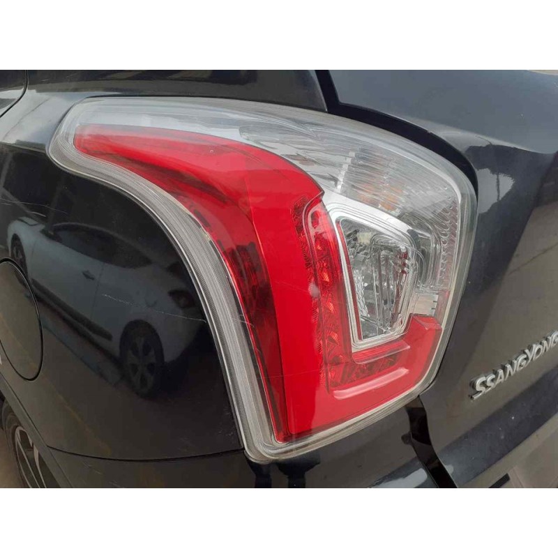 Recambio de piloto trasero izquierdo para ssangyong tivoli limited 4x2 referencia OEM IAM   