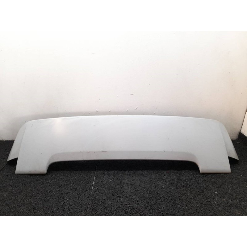 Recambio de aleron trasero para kia cerato referencia OEM IAM P83402F500  