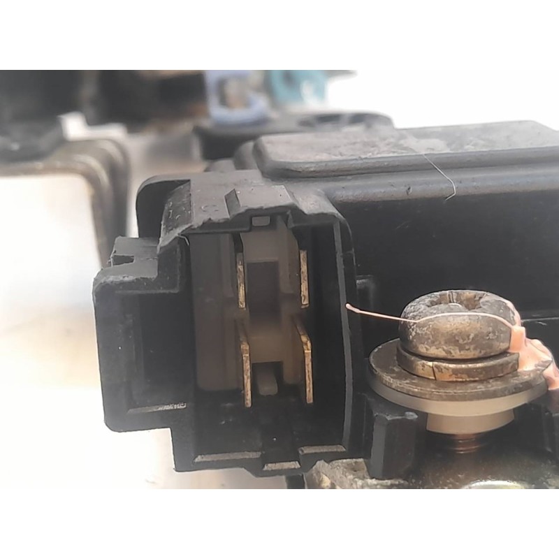 Recambio de cerradura puerta delantera derecha para kia joice ls referencia OEM IAM 3