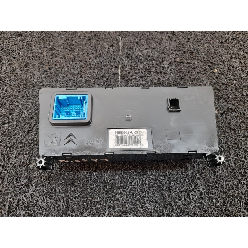 Recambio de mando climatizador para citroën c3 picasso sx referencia OEM IAM 96863912XU00 - Gris 4