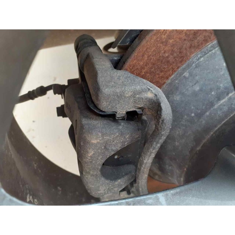 Recambio de pinza de freno trasera derecha para ssangyong tivoli limited 4x2 referencia OEM IAM   
