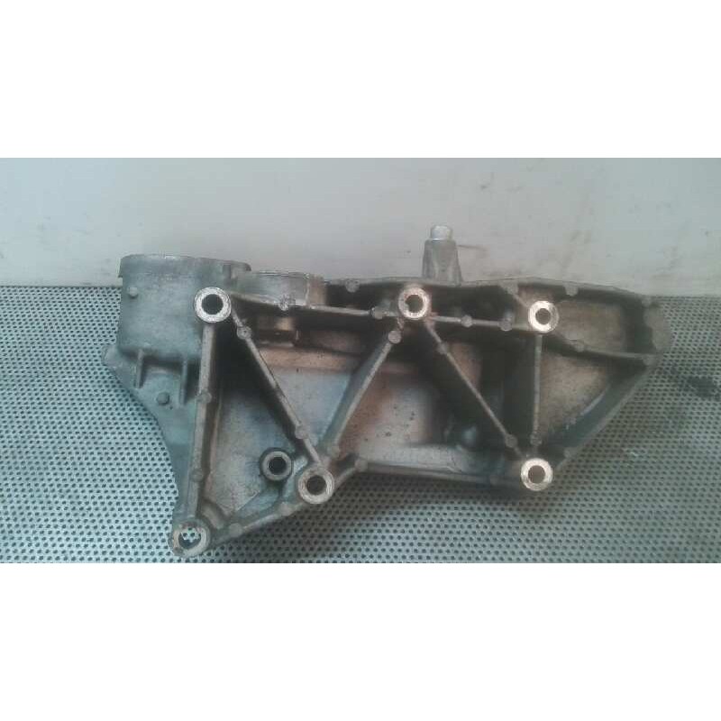 Recambio de soporte alternador para nissan primastar (x83) combi 6 asientos batalla 2,78t referencia OEM IAM 8200183234 - Blanco 4