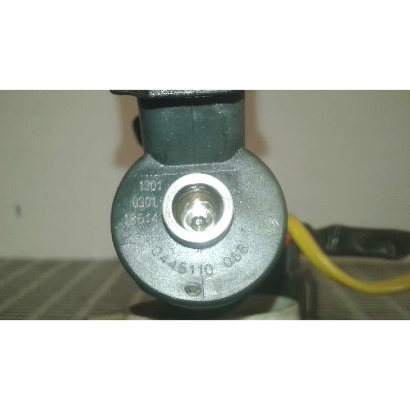 Recambio de inyector para alfa romeo 147 (190) 1.9 jtd cat referencia OEM IAM 0445110068 - Rojo 2