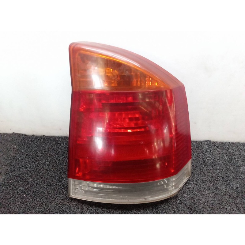 Recambio de piloto trasero derecho para opel vectra c berlina comfort referencia OEM IAM   