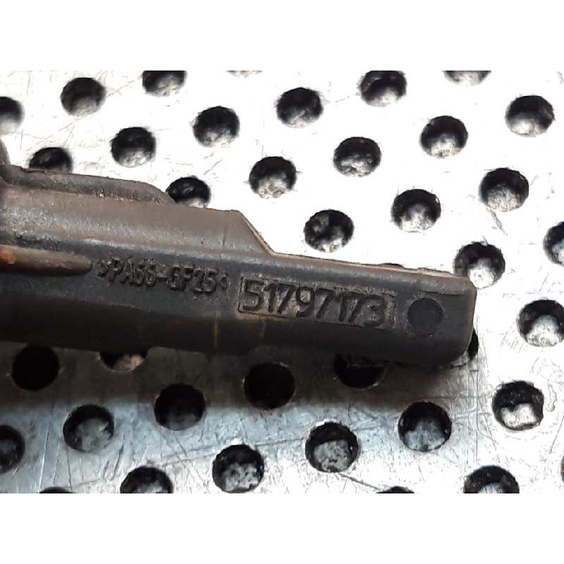 Recambio de captador abs delantero izquierdo para fiat nuova 500 (150) lounge referencia OEM IAM 10071152213 51797173 - Rojo 2