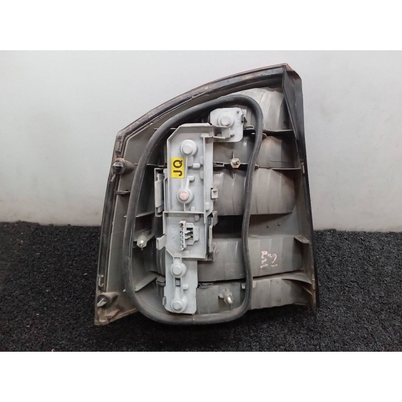 Recambio de piloto trasero derecho para opel vectra c berlina comfort referencia OEM IAM 2