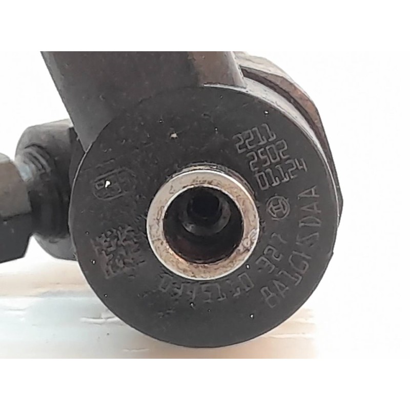Recambio de inyector para opel astra j lim. sport referencia OEM IAM 0445110327  BOSCH - Rojo 3