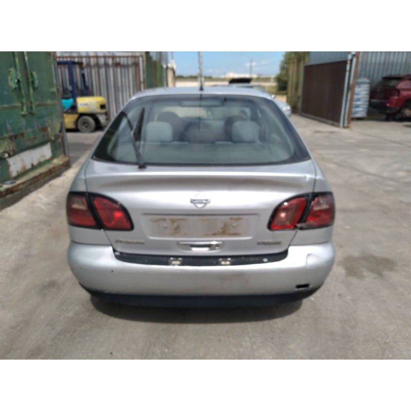 nissan primera berlina (p11) del año 1999