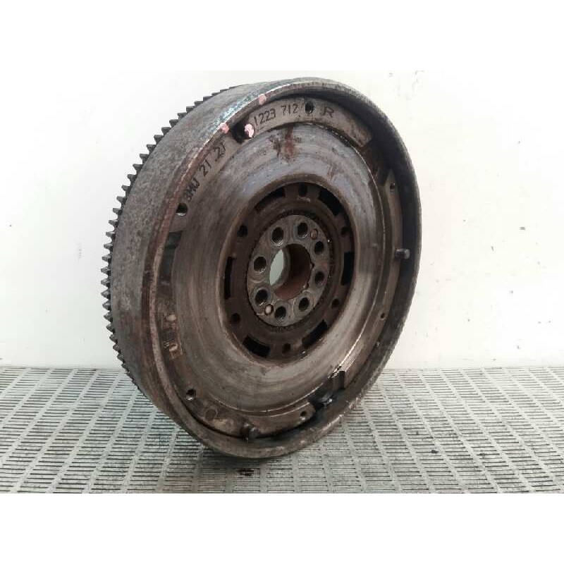 Recambio de volante motor para bmw serie 3 berlina (e46) 320d referencia OEM IAM 1223712  