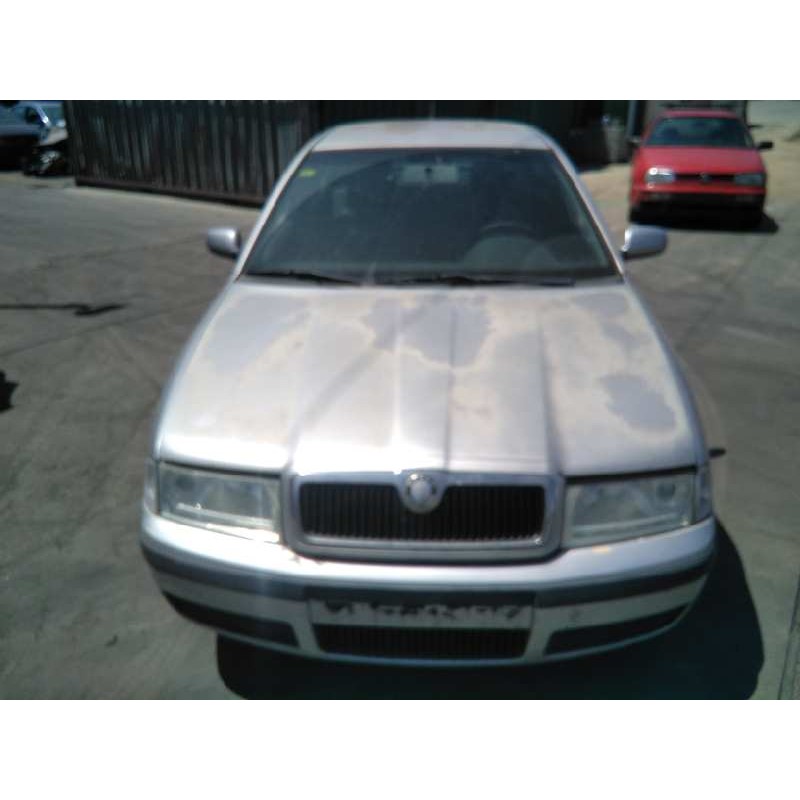 skoda octavia berlina (1u2) del año 2002