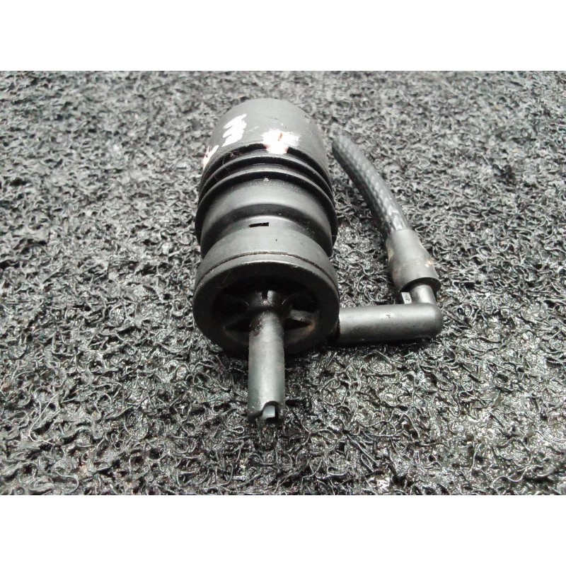 Recambio de bomba limpia para opel vectra c berlina comfort referencia OEM IAM 4
