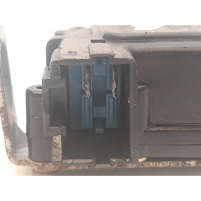Recambio de cerradura puerta trasera izquierda para kia joice ls referencia OEM IAM 3