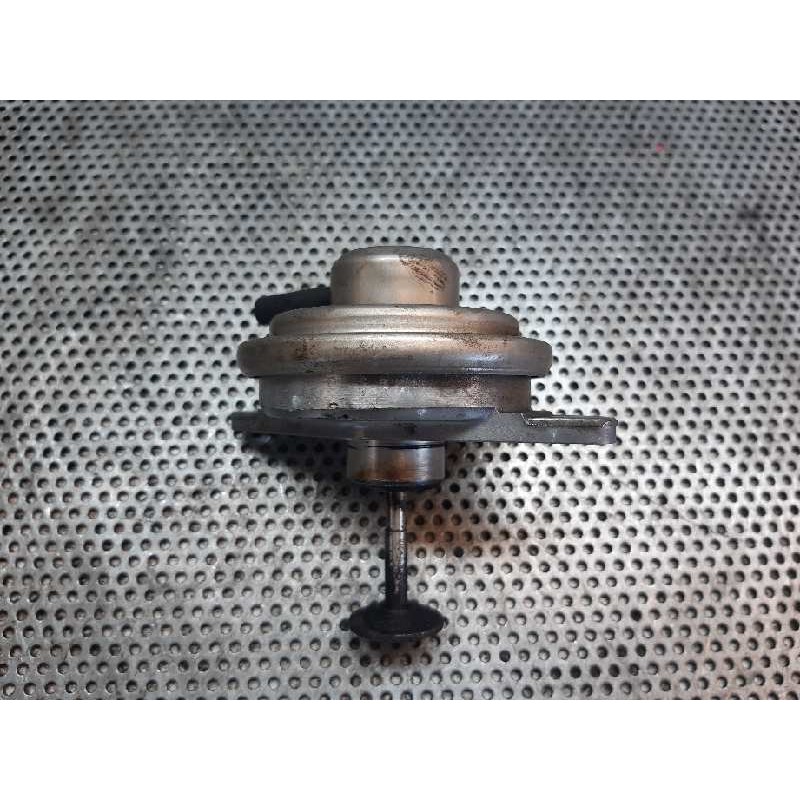 Recambio de valvula egr para opel vectra b berlina básico referencia OEM IAM 2