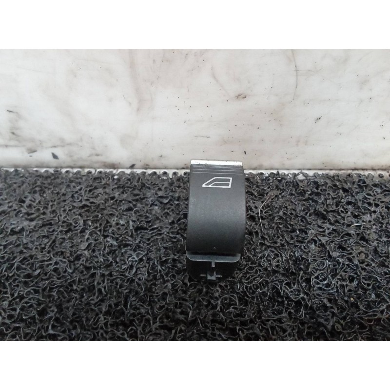 Recambio de mando elevalunas delantero derecho para ford fiesta (ccn) black edition referencia OEM IAM F1ET14529AA  