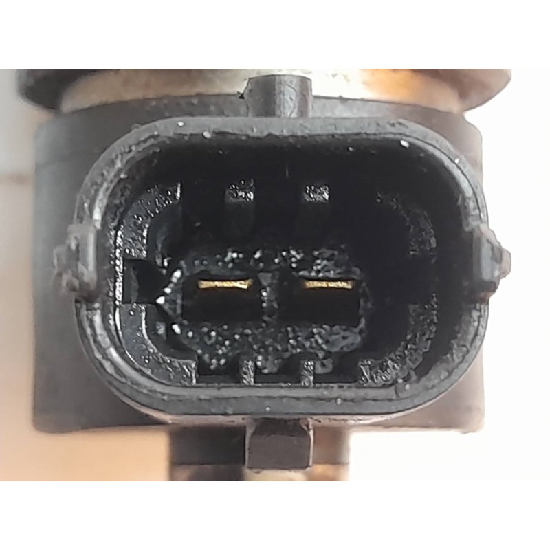 Recambio de inyector para opel astra j lim. sport referencia OEM IAM 0445110327  BOSCH - Rojo 2