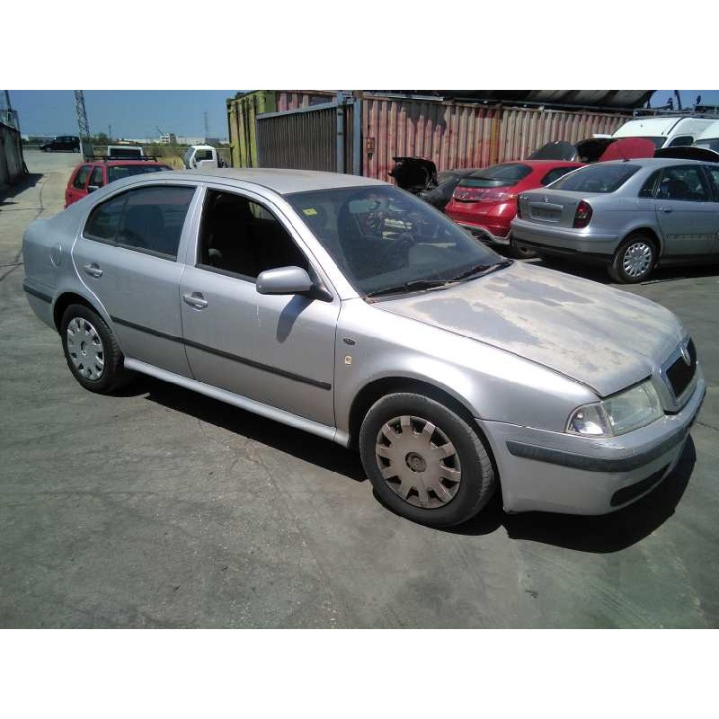 skoda octavia berlina (1u2) del año 2002