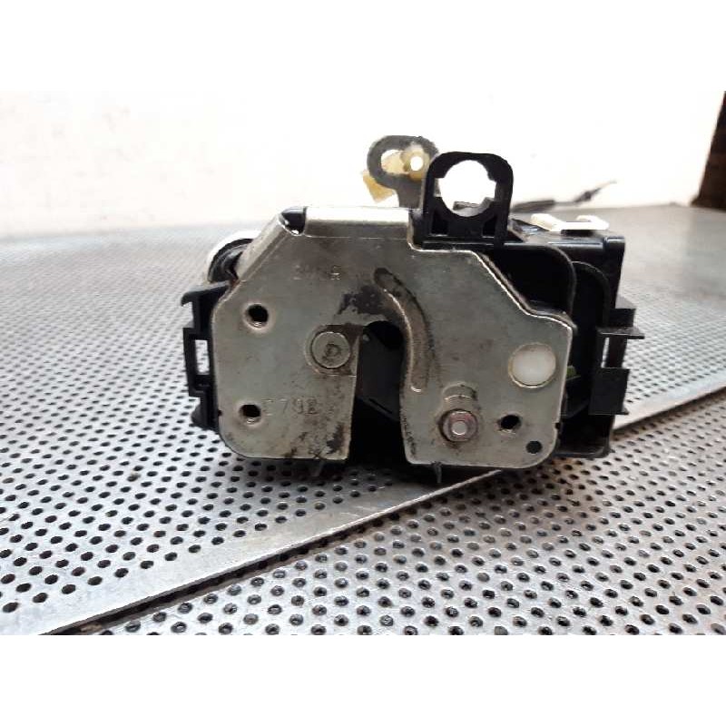 Recambio de cerradura puerta delantera derecha para fiat nuova 500 (150) lounge referencia OEM IAM 51827593 - Rojo 5