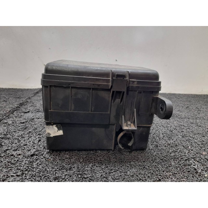 Recambio de caja reles / fusibles para hyundai santa fe (sm) 2.7 gls full 4x4 referencia OEM IAM 9121326000 0204080138 912882620 7
