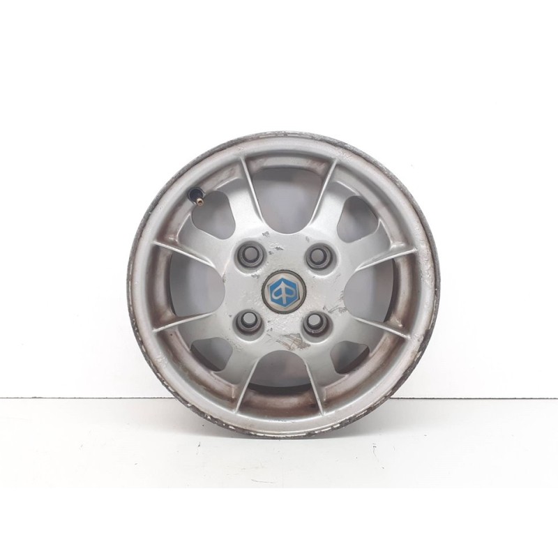 Recambio de llanta para piaggio (vespa) m500 0.5 referencia OEM IAM 00130411515  