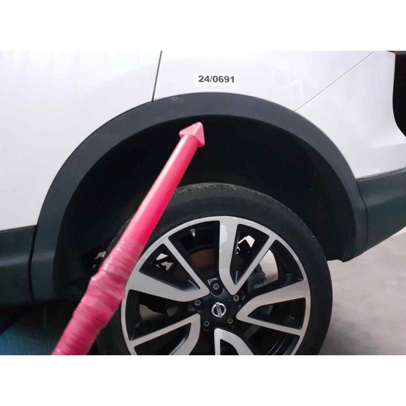 Recambio de aletin trasero izquierdo para nissan qashqai (j11) 360 referencia OEM IAM   