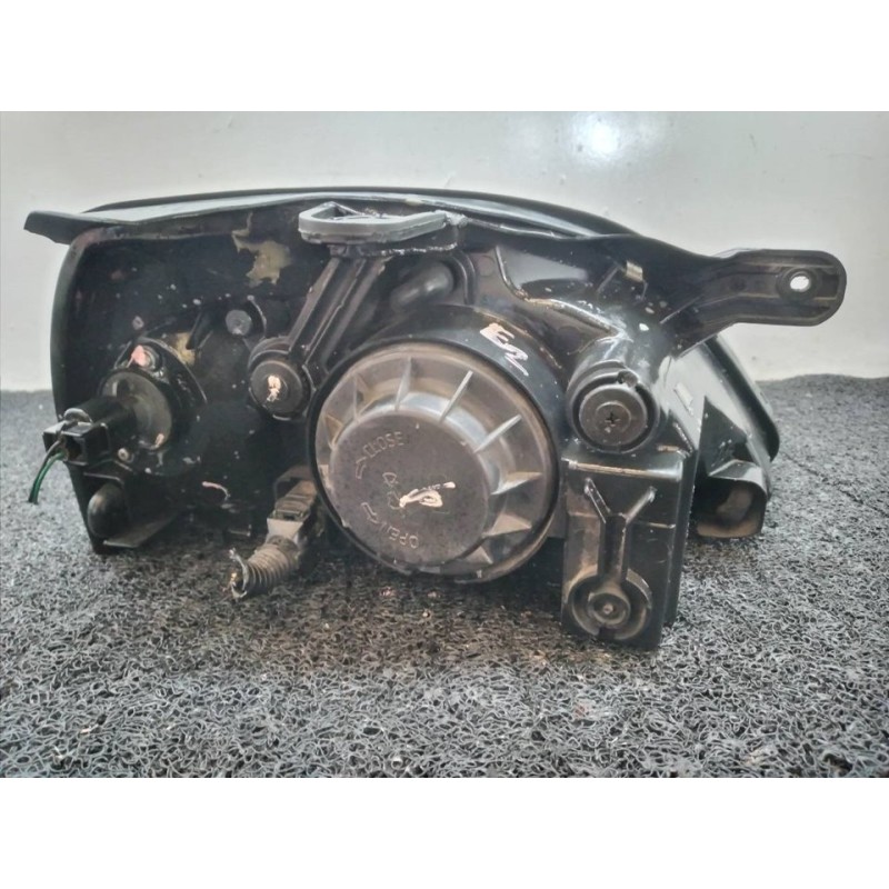 Recambio de faro izquierdo para kia rio ls berlina referencia OEM IAM 2