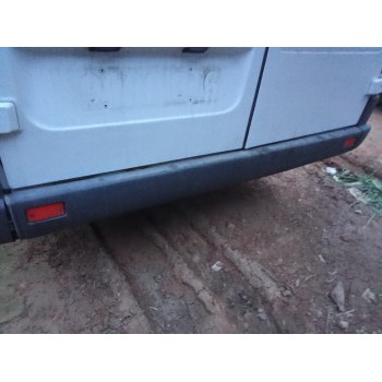 PARAGOLPES TRASERO 