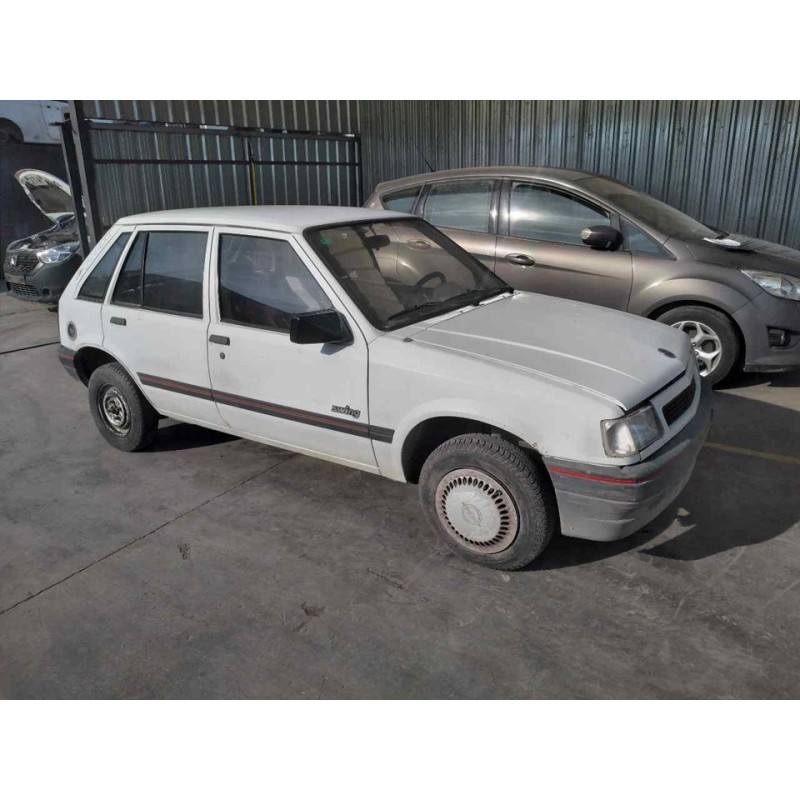 opel corsa a del año 1990