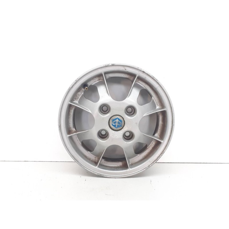 Recambio de llanta para piaggio (vespa) m500 0.5 referencia OEM IAM 00130411515  