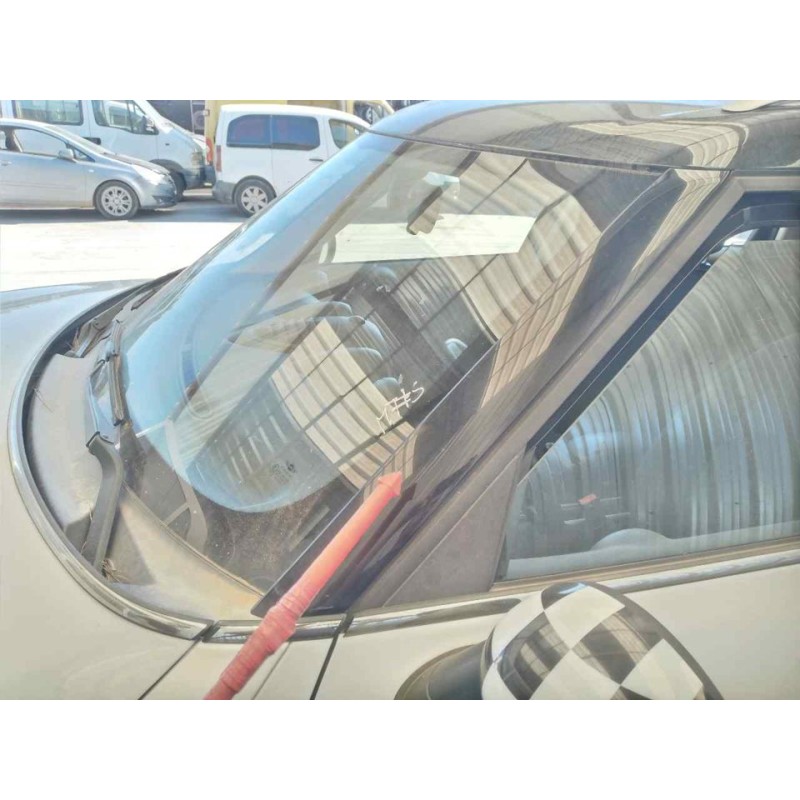 Recambio de moldura para bmw mini countryman (r60) cooper d referencia OEM IAM - Blanco 2