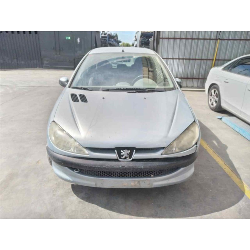 peugeot 206 berlina del año 2004