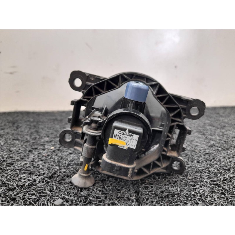 Recambio de faro antiniebla izquierdo para dacia sandero stepway comfort referencia OEM IAM 261500097RB  VALEO - Blanco 2