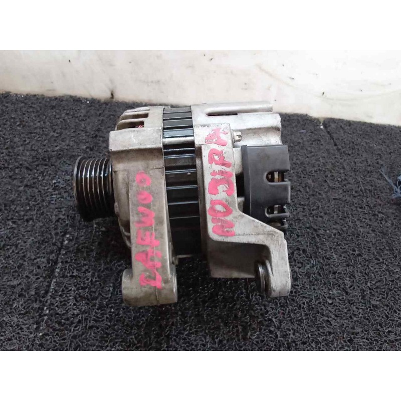 Recambio de alternador para daewoo nubira berlina 2.0 cat referencia OEM IAM  100242 