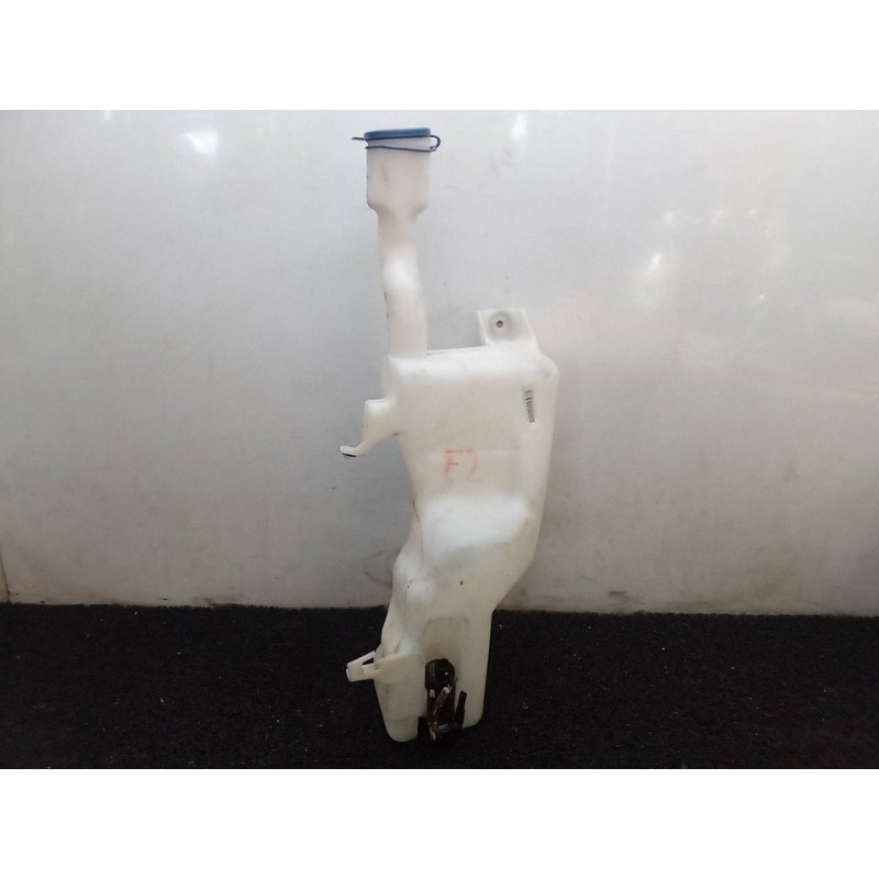 Recambio de deposito limpia para ford transit courier combi trend referencia OEM IAM JT7617B613AB  