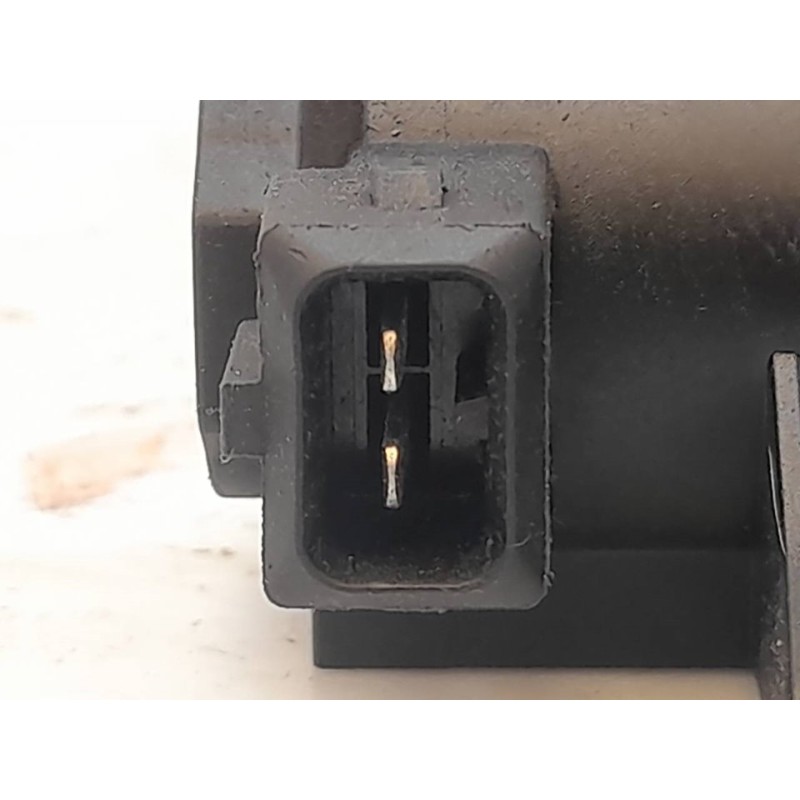 Recambio de valvula aire adicional para kia sorento 2.5 crdi ex referencia OEM IAM 72190315 2