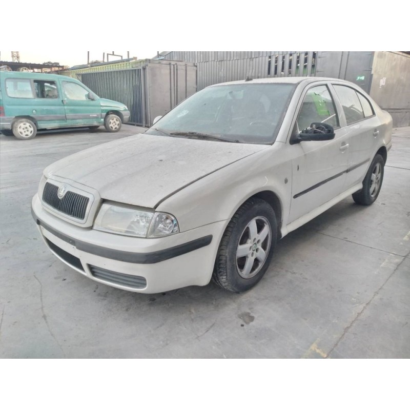skoda octavia berlina (1u2) del año 2010