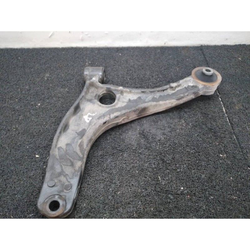 Recambio de brazo suspension inferior delantero izquierdo para renault master kipper l3h1 3,5t referencia OEM IAM   