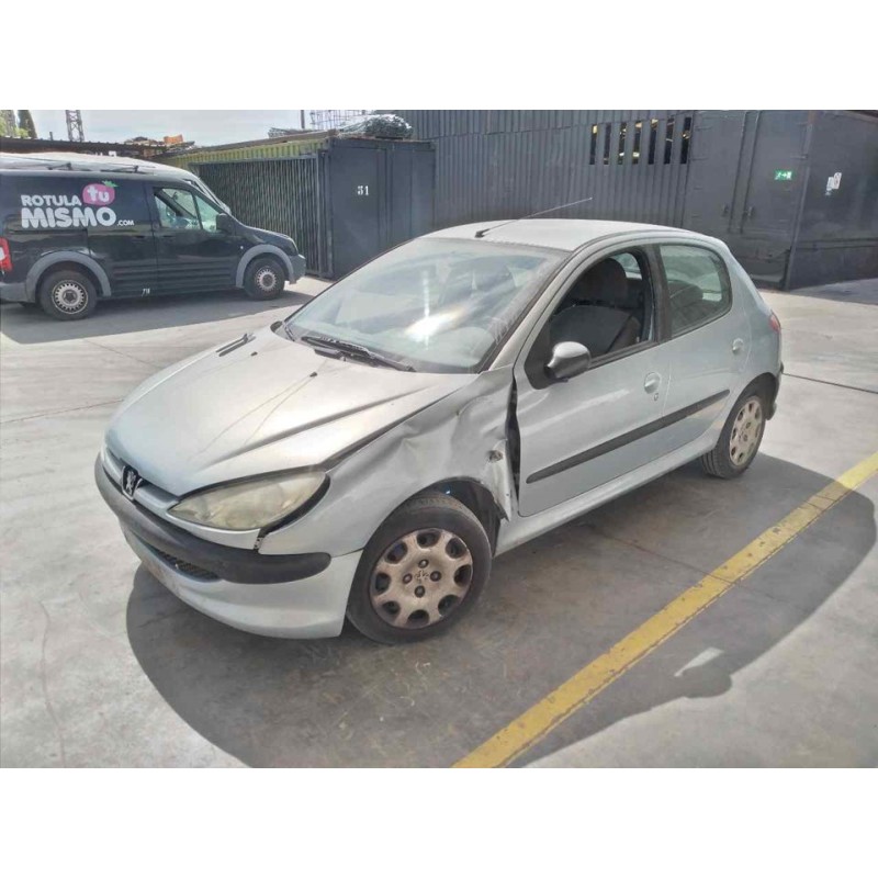 peugeot 206 berlina del año 2004