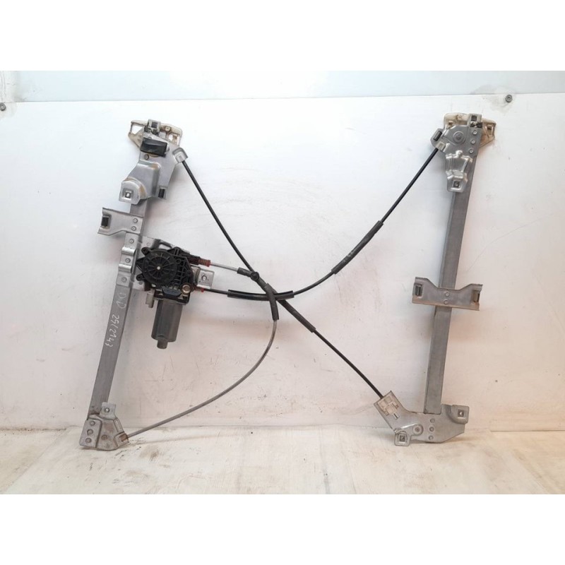 Recambio de elevalunas delantero derecho para citroën berlingo 1.9 d sx familiar referencia OEM IAM 0130821762  
