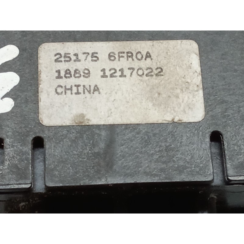 Recambio de palanca freno para nissan qashqai ii (j11, j11_) 1.3 dig-t referencia OEM IAM 251756FR0A - Blanco 2