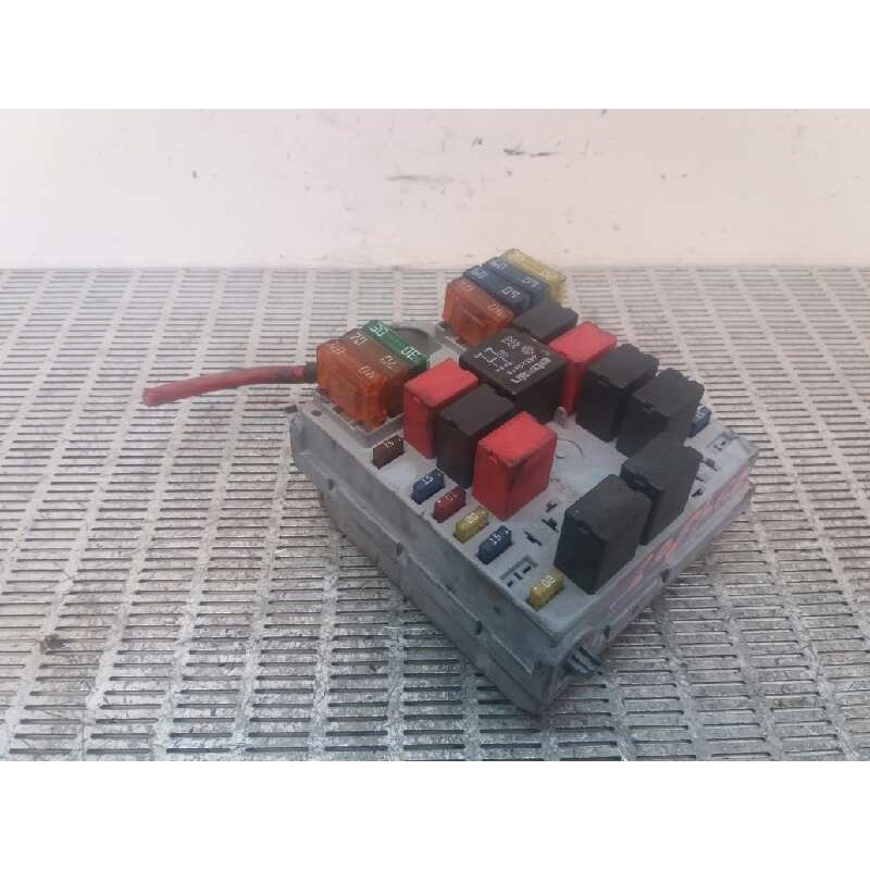 Recambio de caja reles / fusibles para fiat punto berlina (188) 1.3 jtd cat referencia OEM IAM 46835603 209032 - Gris 2