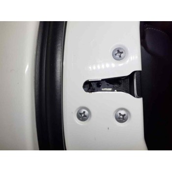 CERRADURA PUERTA DELANTERA IZQUIERDA 