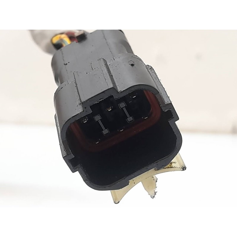 Recambio de cerradura puerta delantera derecha para kia sorento 2.5 crdi ex referencia OEM IAM 051024 4