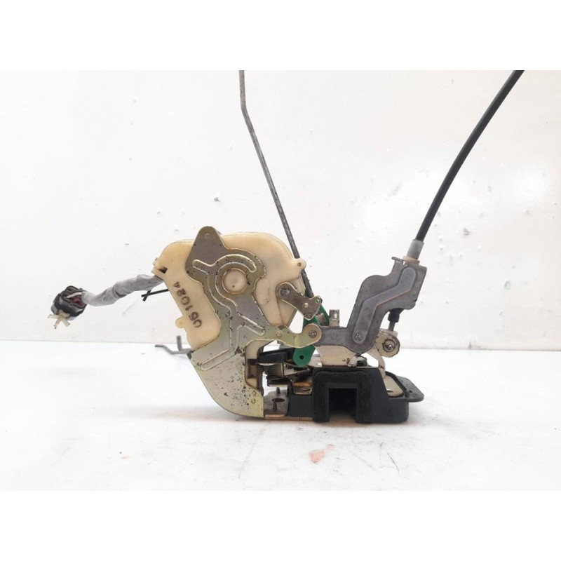Recambio de cerradura puerta delantera derecha para kia sorento 2.5 crdi ex referencia OEM IAM 051024 5