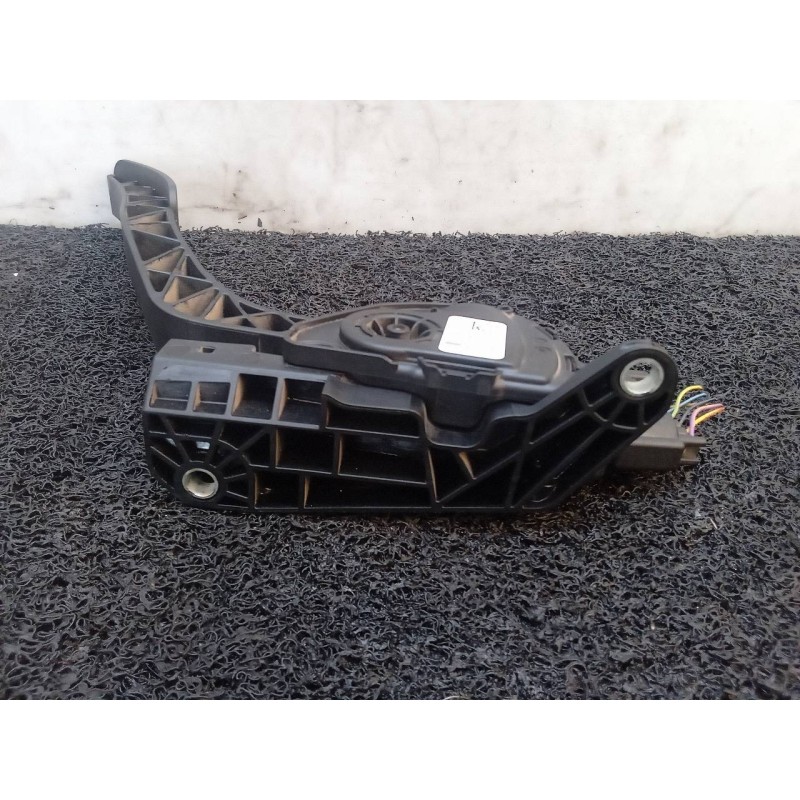 Recambio de potenciometro pedal para ford fiesta (ccn) black edition referencia OEM IAM 6PV00951730 8V219F836AC - Negro 5