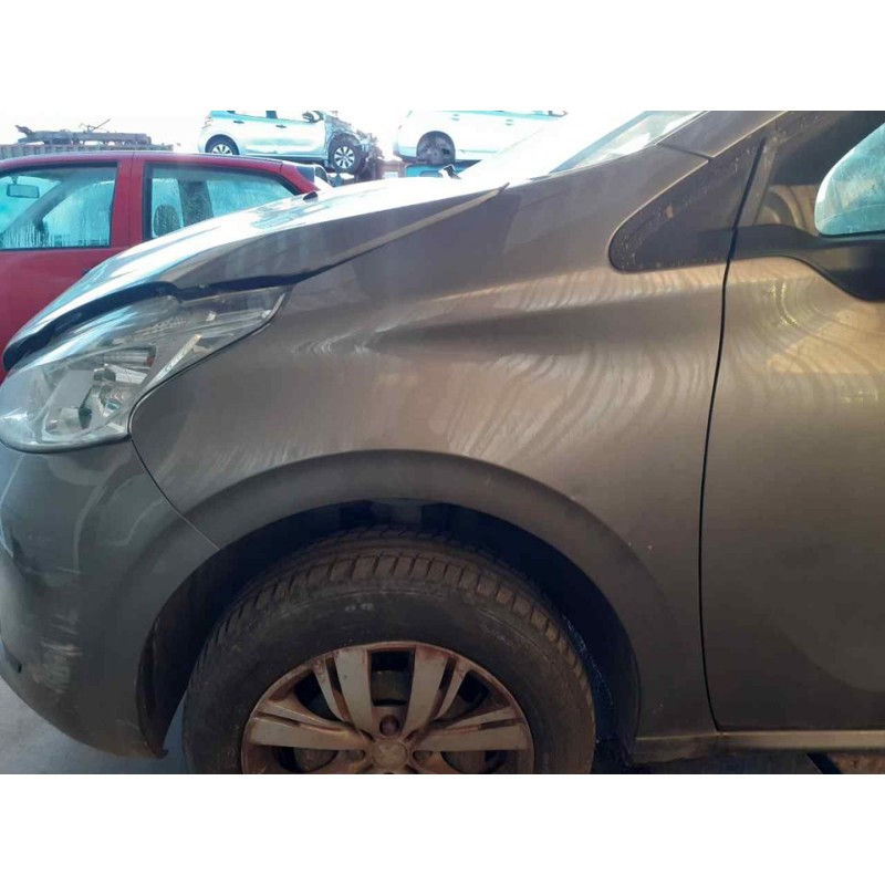 Recambio de aleta delantera izquierda para peugeot 208 active referencia OEM IAM   